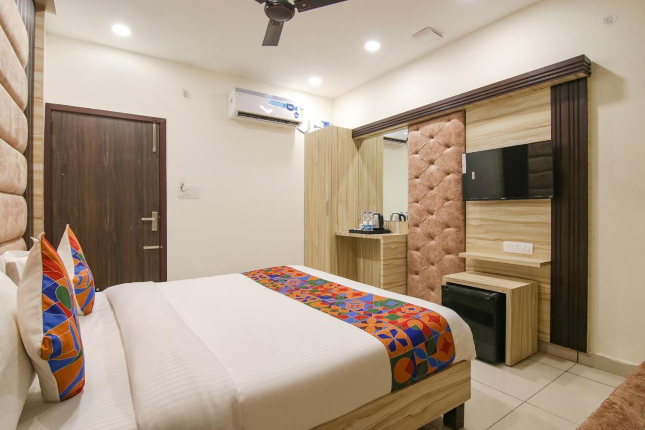 Fabhotel Spring Amritszár Kültér fotó